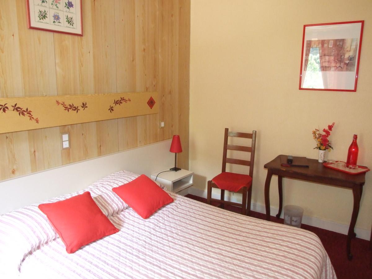 Hotel Du Val D'Aure 卡代阿克 外观 照片